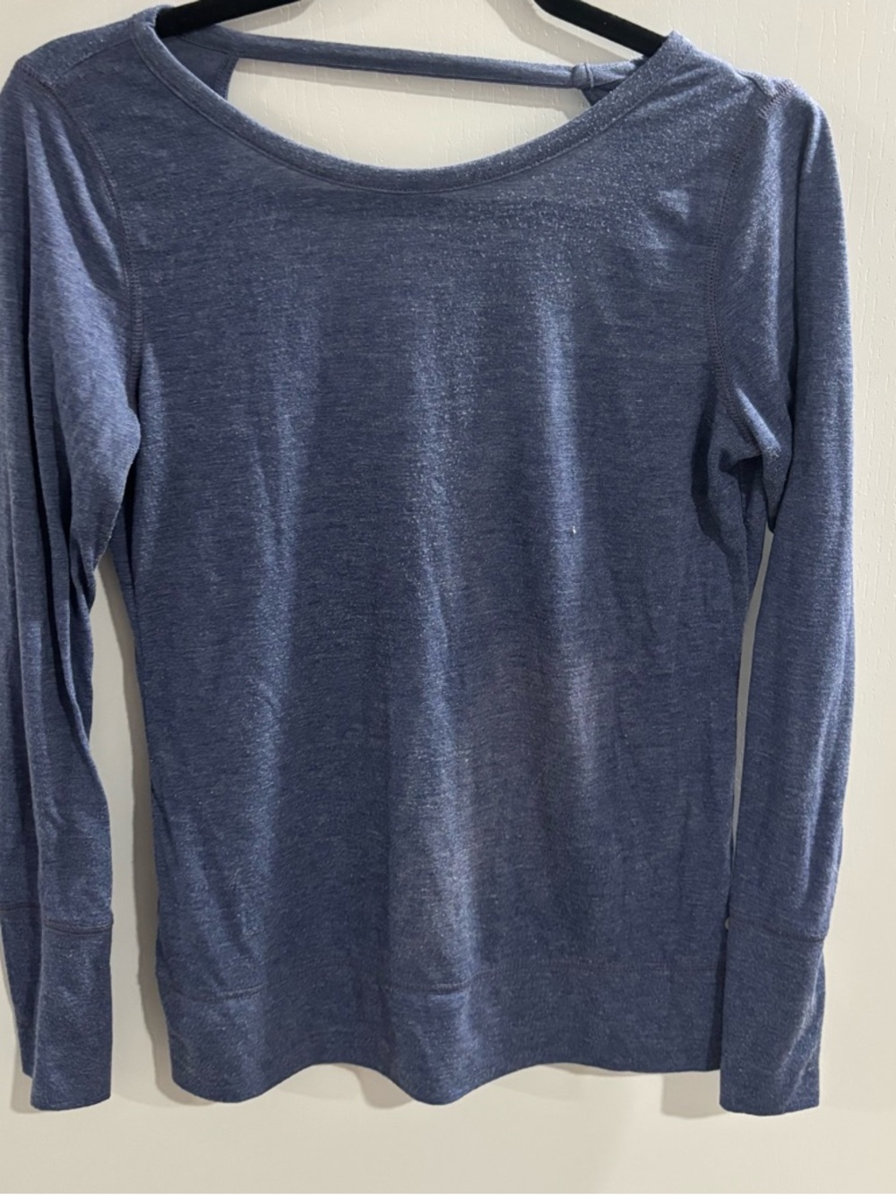 GAP Blue Heathered Long Sleeve Performance Top